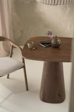 Eleonora Eettafel Aron vierkant 80x80 - lichtbruin